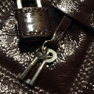 Stunning Talbots lock and key Two Handle Bag
